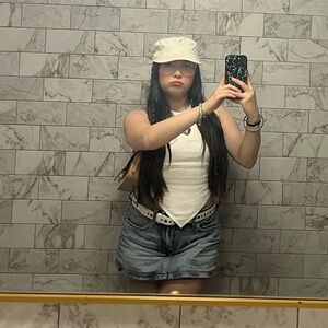 Meet your Posher, Dani